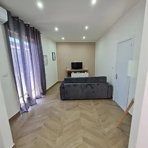 Sweet Airport Apartmán